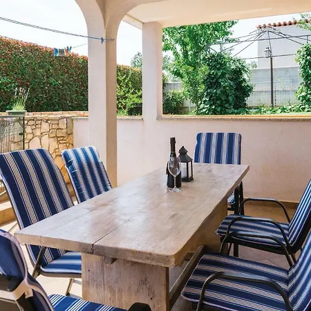 Apartamento One-bedroom In Umag